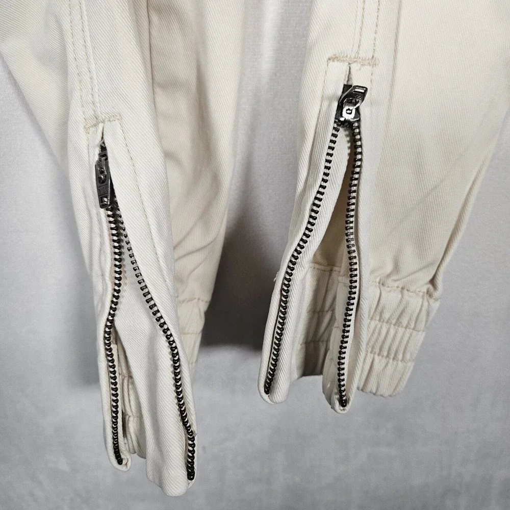 SPANX Jeans Women's M 28x29.5 Stretch Twill Cargo‎ Ivory Pockets Hem Zip Joggers